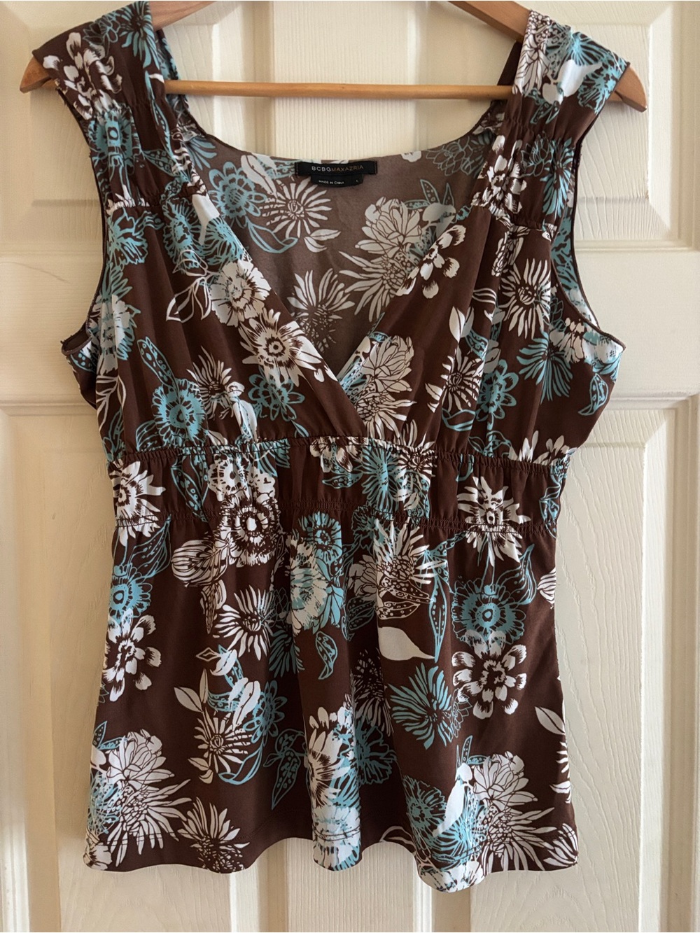 BCBGMaxAzria Brown Floral Sleeveless Blouse with Aqua and White Print